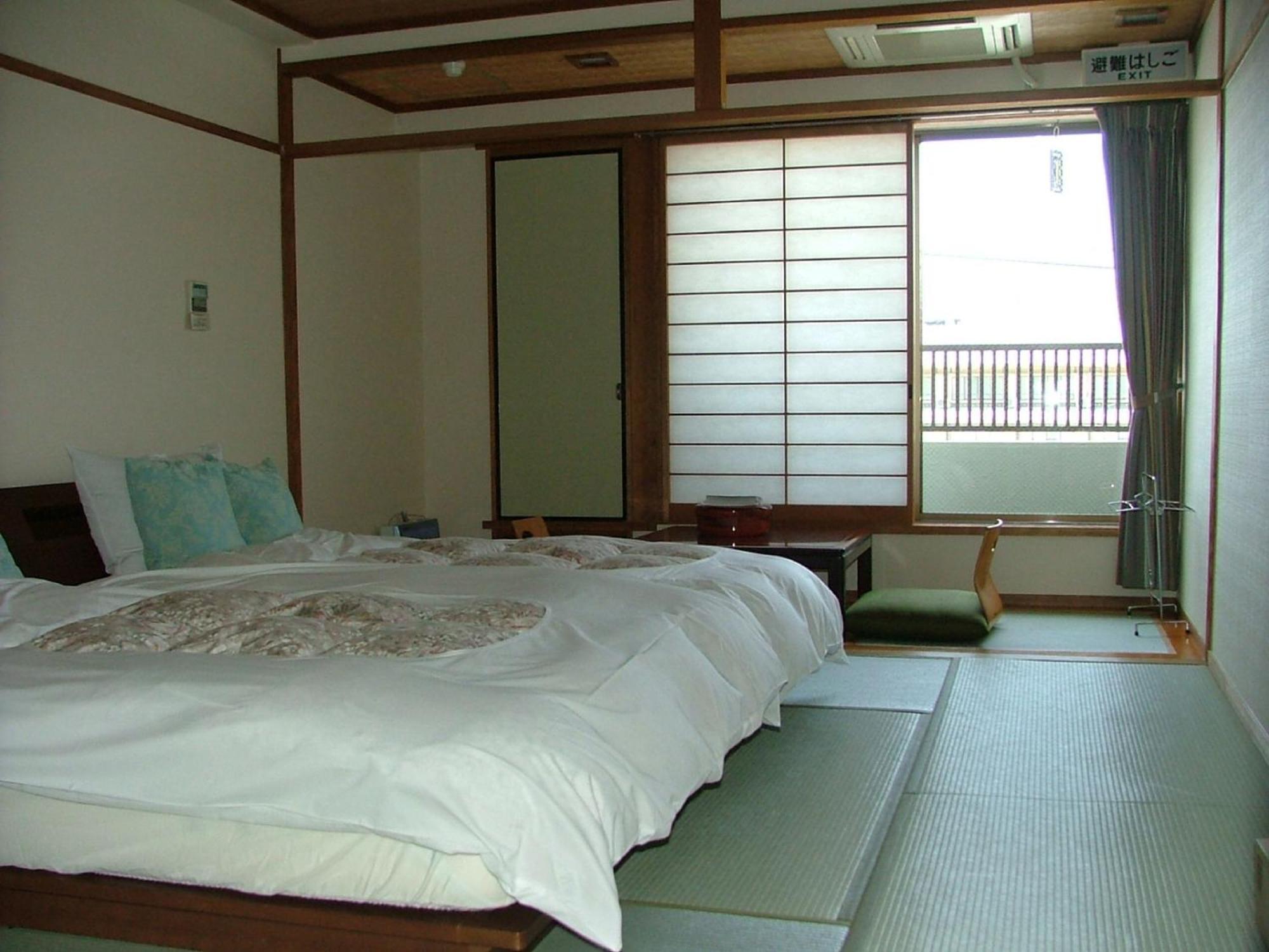 הצוקייצ'י Miyajima Hotel New Kotobuki מראה חיצוני תמונה